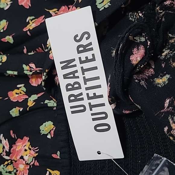 WOMEN'S Urban Outfitters Romper, Black Flower Pattern, Size Small - Picture 4 of 4